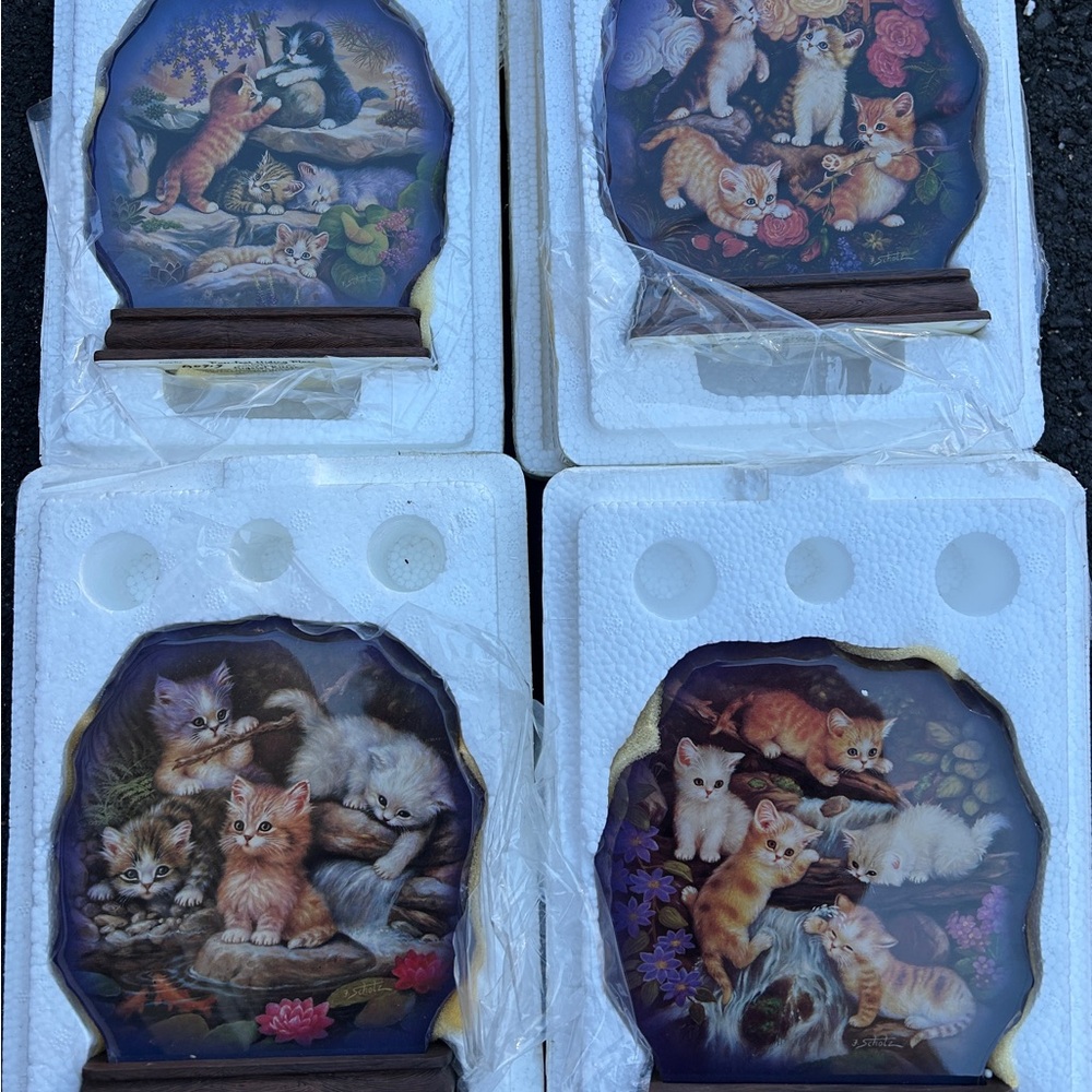 Set of Four Cat-Themed Decorative Plates Bradford Exchange